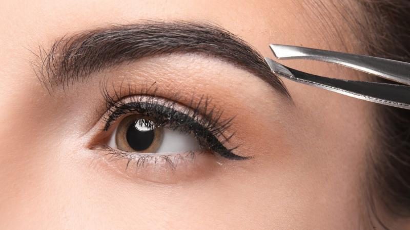 eyebrow-shaping-naples-fl-5954270