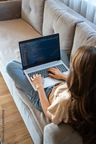 Cómo mantenerte guapa si estás constantemente sentada frente al ordenador: flyhacks de chicas programadoras