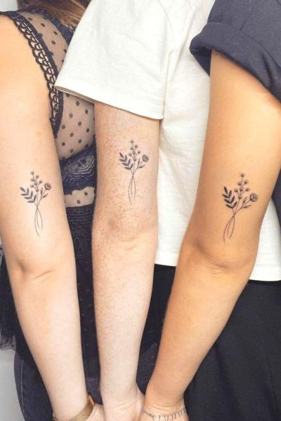 15 ideas de tatuajes espaciales que traen buena suerte y felicidad