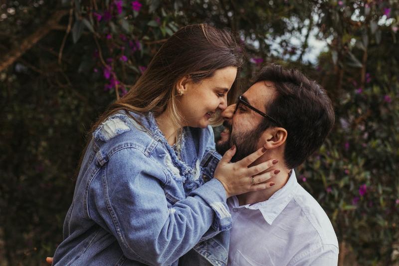 Cómo entender que un hombre está enamorado: 10 señales elocuentes