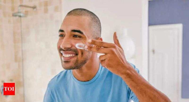 Cómo deben cuidar su piel los hombres (entrevista con un experto)