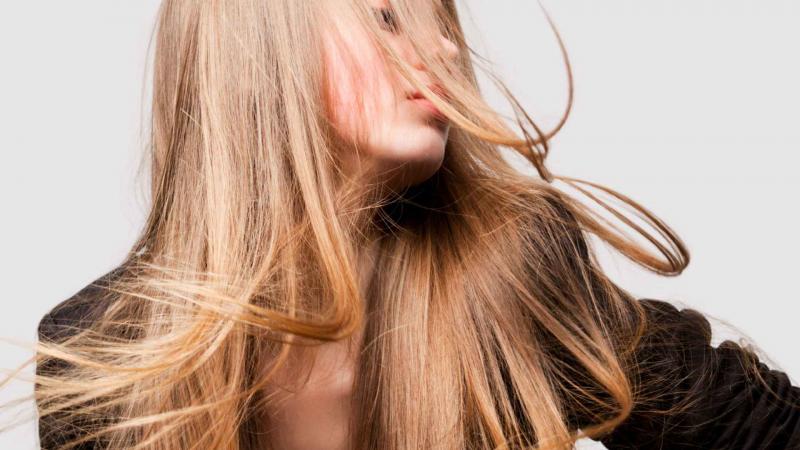 Cómo recuperar un cabello sin vida: consejos de expertos