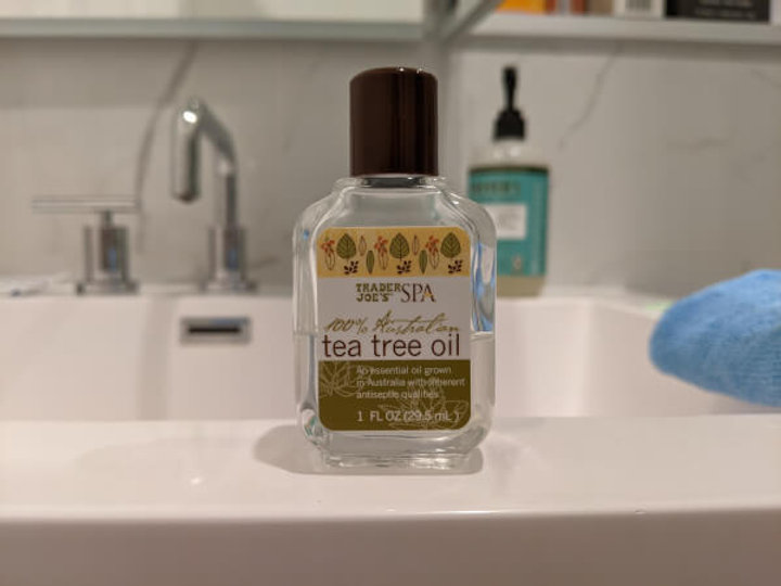 Cómo usar el aceite del árbol del té para blanquear los dientes