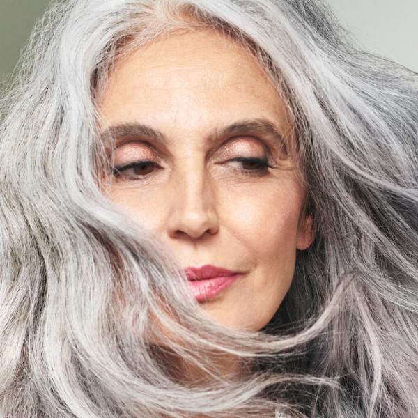 9 productos para aclarar las canas en casa