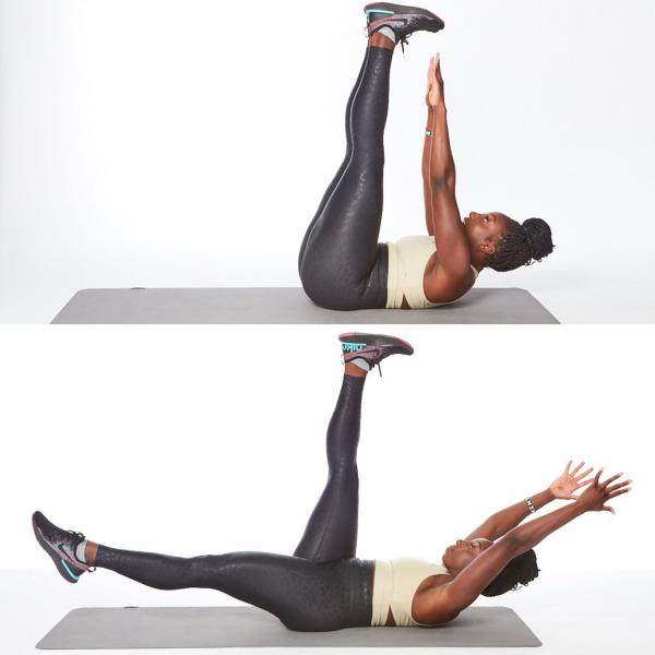 undefined2. Abdominales en bicicleta: Las abdominales en bicicleta son una buena forma de trabajar los oblicuos y los abdominales inferiores. Túmbese boca arriba con las rodillas flexionadas y las manos detrás de la cabeza. Levanta la parte superior del cuerpo del suelo y lleva el codo derecho hacia la rodilla izquierda mientras extiendes la pierna derecha. Alterne los lados con un movimiento de pedaleo, como si montara en bicicleta. Repita el ejercicio un número determinado de veces.