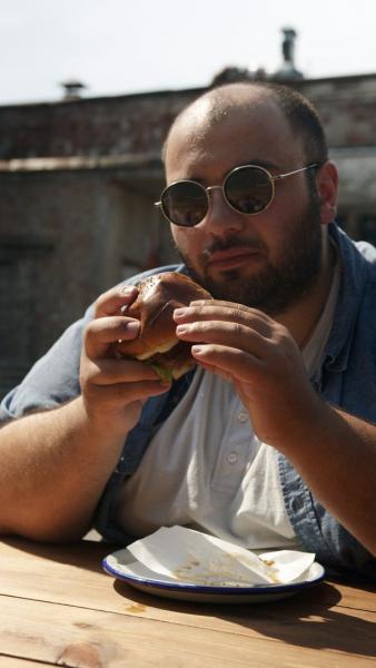 Cómo ir a una cafetería si estás a dieta (y no sentarte allí con hambre)