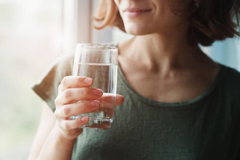 Cómo beber agua correctamente