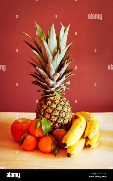 Mandarina, piña, plátano y otros superalimentos de invierno para estar alegre y de buen humor