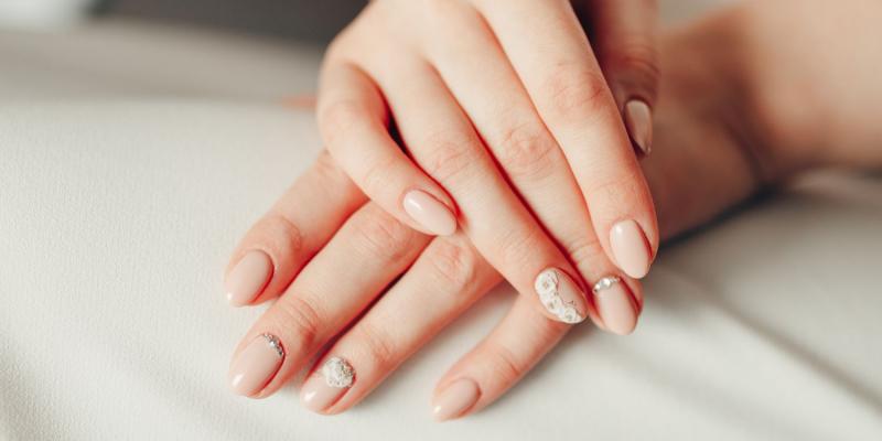 Melhor do que em um salão de beleza: como dar o formato certo às suas unhas