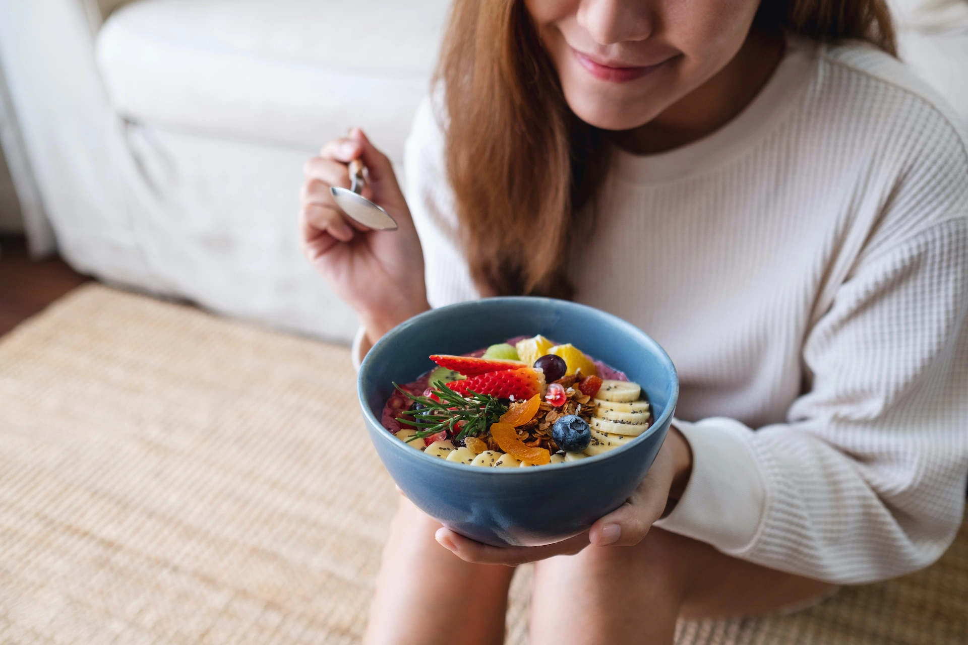 Pegue e coma: 5 alimentos em sua dieta que podem ajudá-la a adiar seu compromisso de beleza