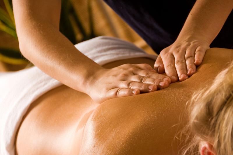 Cura e relaxamento: doenças que a massagem pode prevenir