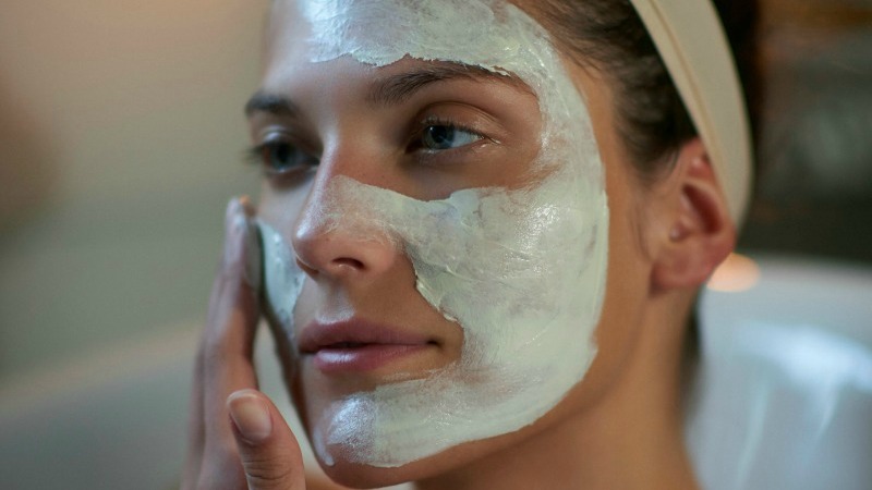 Cosmetologia do herbalista: máscaras de inverno para o rosto e o corpo