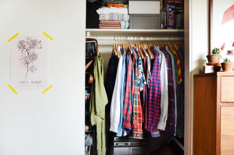 5 histórias de pessoas cujas vidas mudaram depois de organizarem seus armários com um estilista