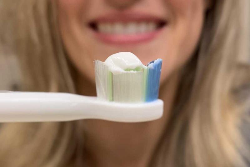 7. E se eu sentir desconforto ou dor ao usar aparelho ortodôntico ou dentaduras?