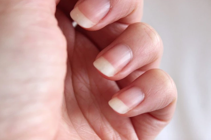 Como cultivar unhas compridas