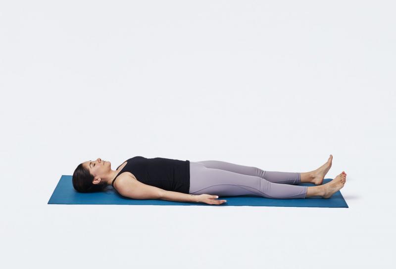 Shavasana: 10 razões para praticar essa postura de ioga para mais do que apenas um exercício físico