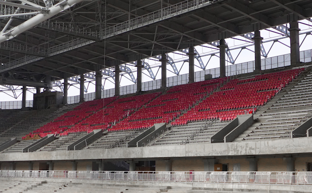 O estádio Otkritie Arena foi palco de uma manifestação em apoio aos sobreviventes de AVC