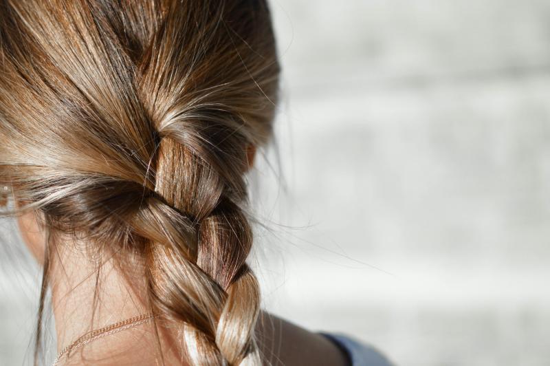 Decidir ou não decidir: tudo o que você precisa saber sobre extensões de cabelo